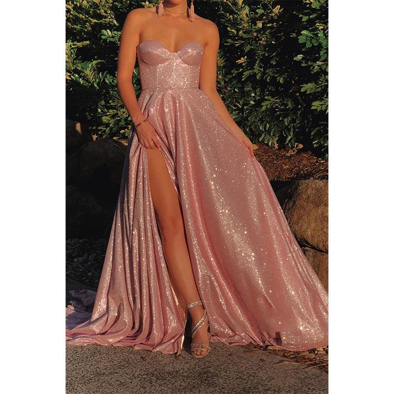 Robe de bal rose fendue à taille haute et décolleté en cœur