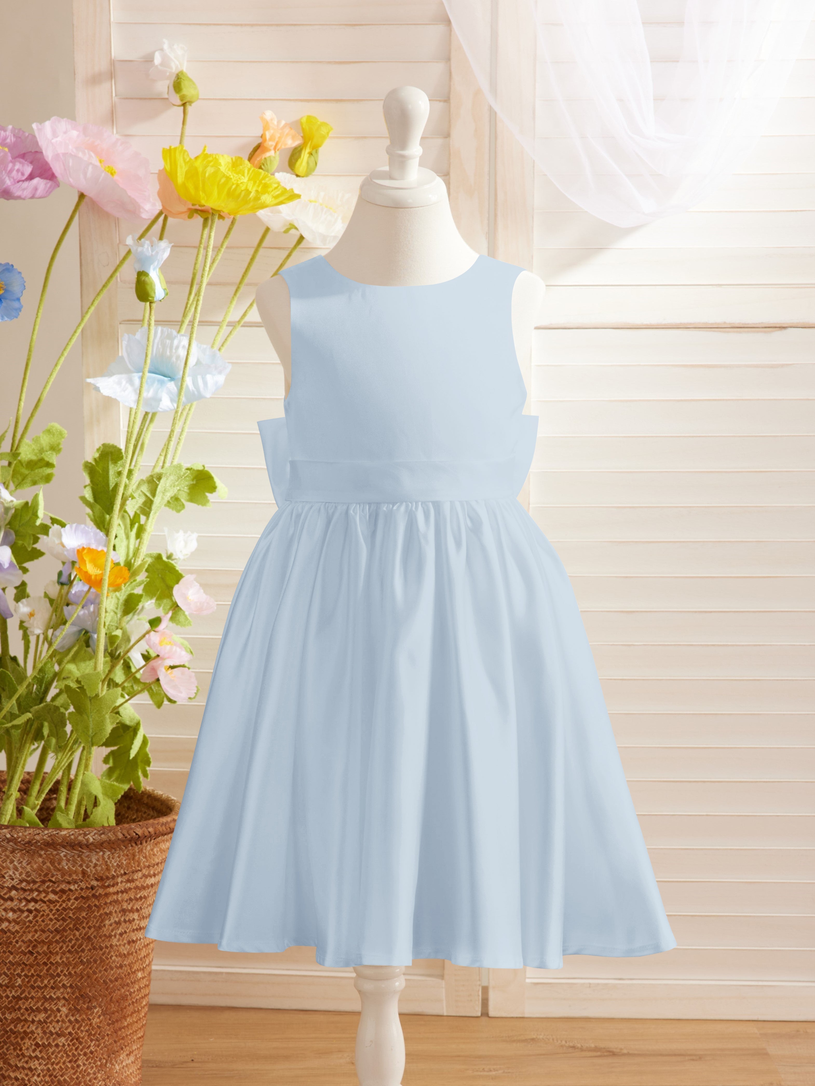 Elegante vestido de niña de las flores de satén con corte en A, espalda en V y lazo, hasta la rodilla 