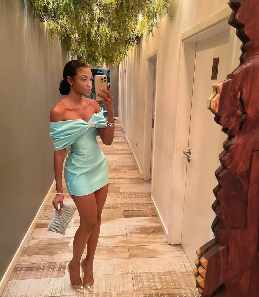 Vestido de fiesta de satén para baile de bienvenida, vestido de cumpleaños número 22 Y3095