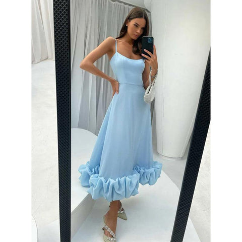Robe de soirée longue à bretelles spaghetti et volants 