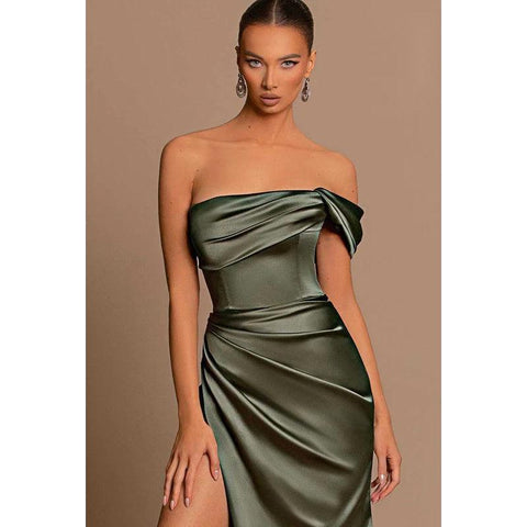 Robe de soirée longue bustier asymétrique froncée avec fente