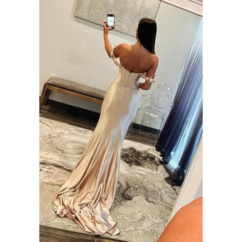 Robe de bal de fin d'année classique élégante en satin, coupe sirène, épaules dénudées, manches courtes