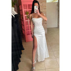 Vestido clásico de fiesta de noche con tirantes finos, abertura lateral y corte tubo/columna