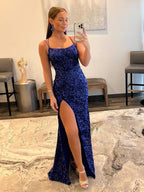 Vestido de fiesta largo de lentejuelas con tirantes finos estilo sirena