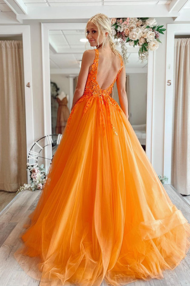 Vestido de fiesta largo de tul con escote en V y corte en A con apliques