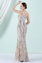 Robe de bal à fines bretelles