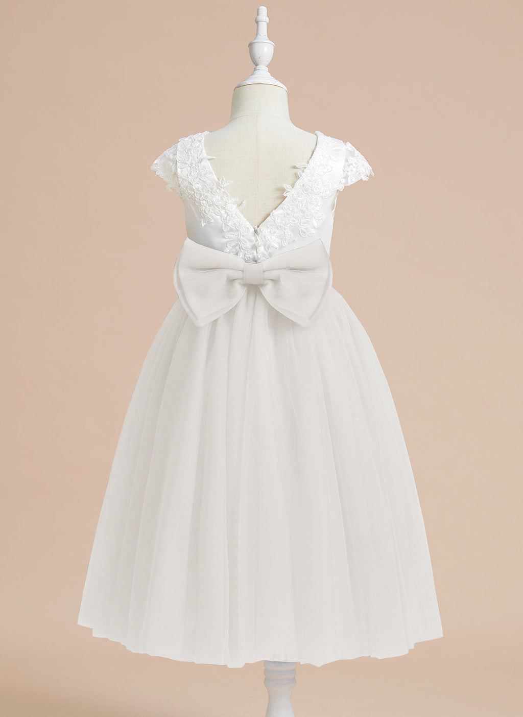 Vestido de niña de las flores para la Primera Comunión, corte en A, satén y tul, hasta la rodilla. 