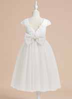 Vestido de niña de las flores para la Primera Comunión, corte en A, satén y tul, hasta la rodilla. 