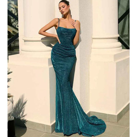 Robe de soirée sirène scintillante à bretelles spaghetti 