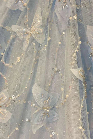 Robe de bal trapèze en satin et dentelle à épaules dénudées