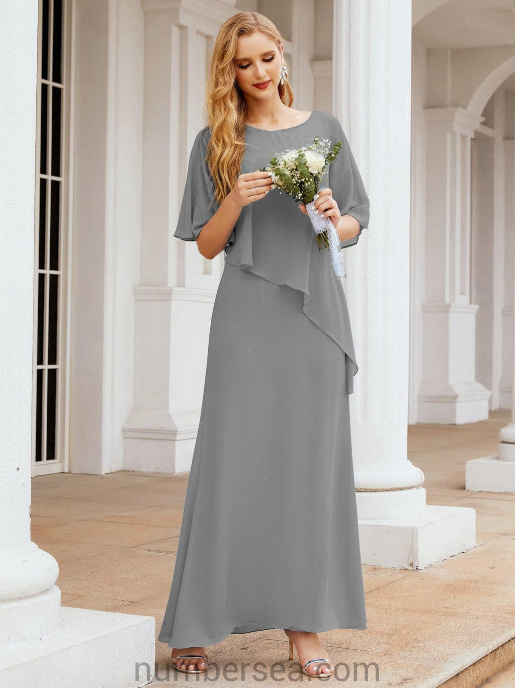 Vestido largo de fiesta formal Sunderly para la madre de la novia con capa de volantes SY28026