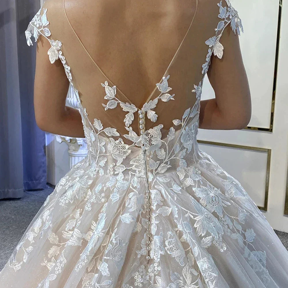 Nouvelles robes de mariée magnifiques pour femmes, élégantes robes de mariée trapèze à épaules dénudées, ornées d'appliqués de dentelle, sans manches, robe de soirée formelle.