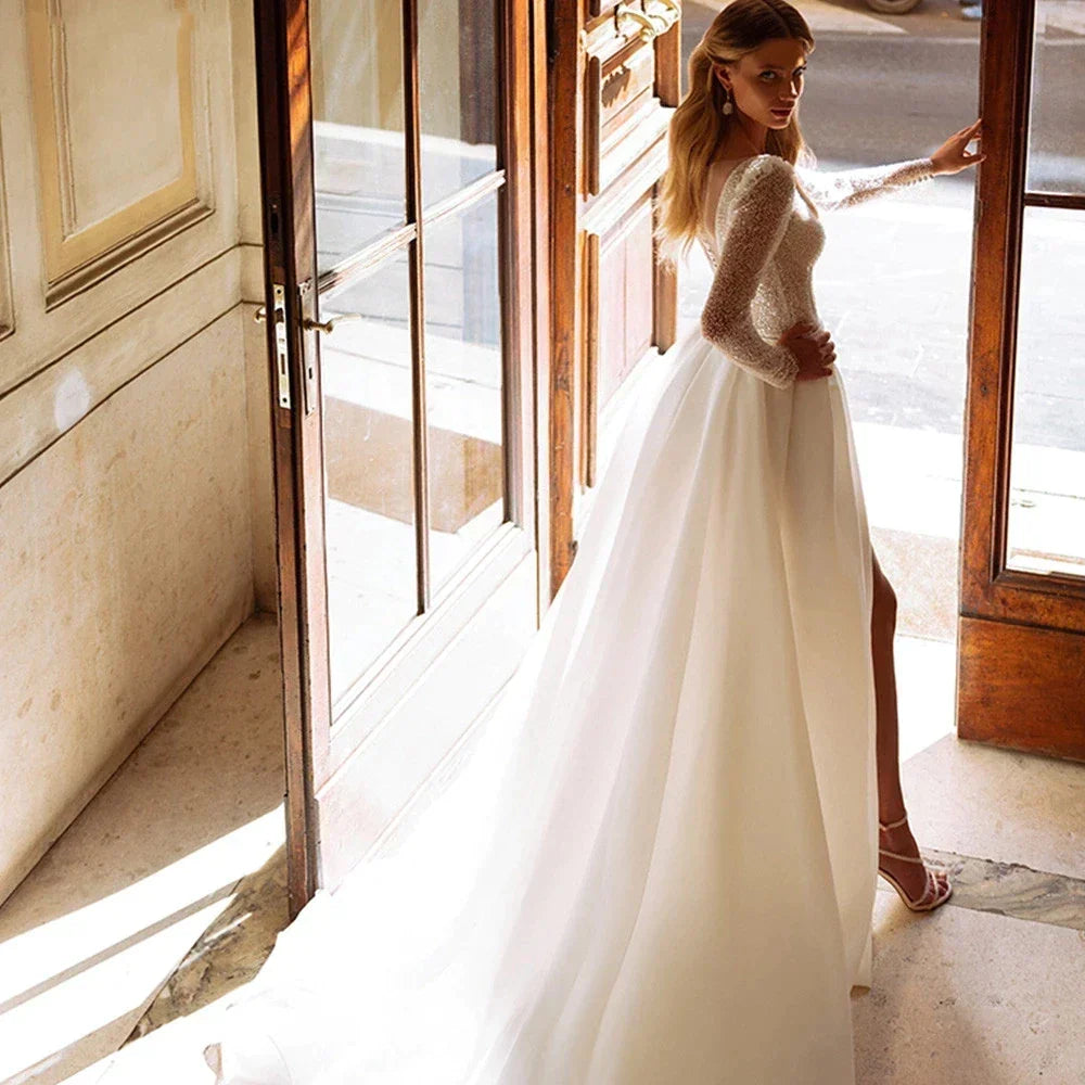 Robes de mariée de plage de luxe scintillantes pour femmes, manches longues, col rond, en tulle, coupe trapèze, traîne balayée, Vestido De Novia