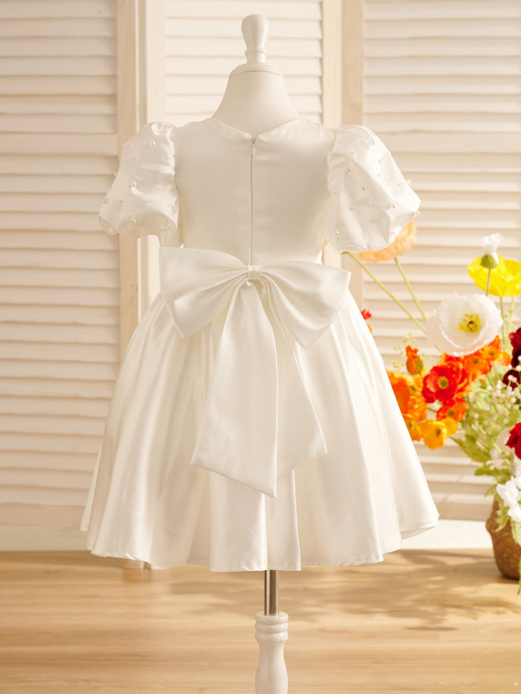 Vestido de princesa/vestido de princesa de satén hasta la rodilla para niña de las flores 