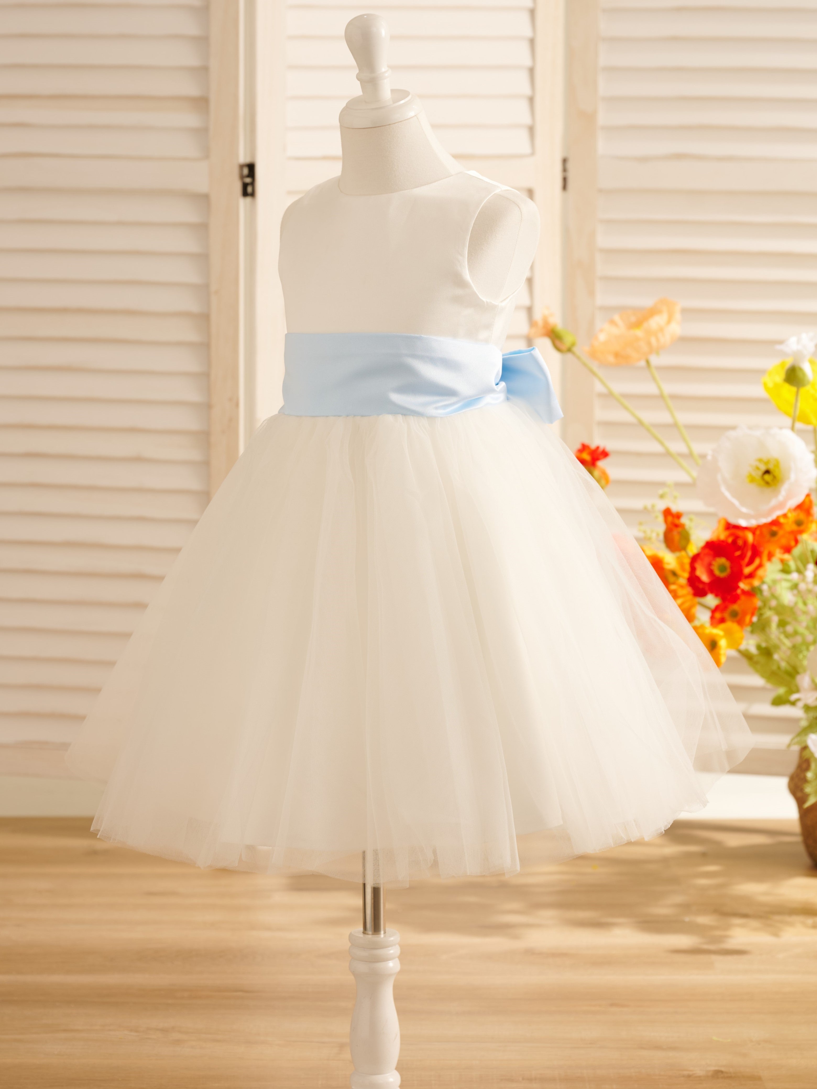 Vestido de niña de las flores de corte A, de satén y tul, hasta la rodilla 