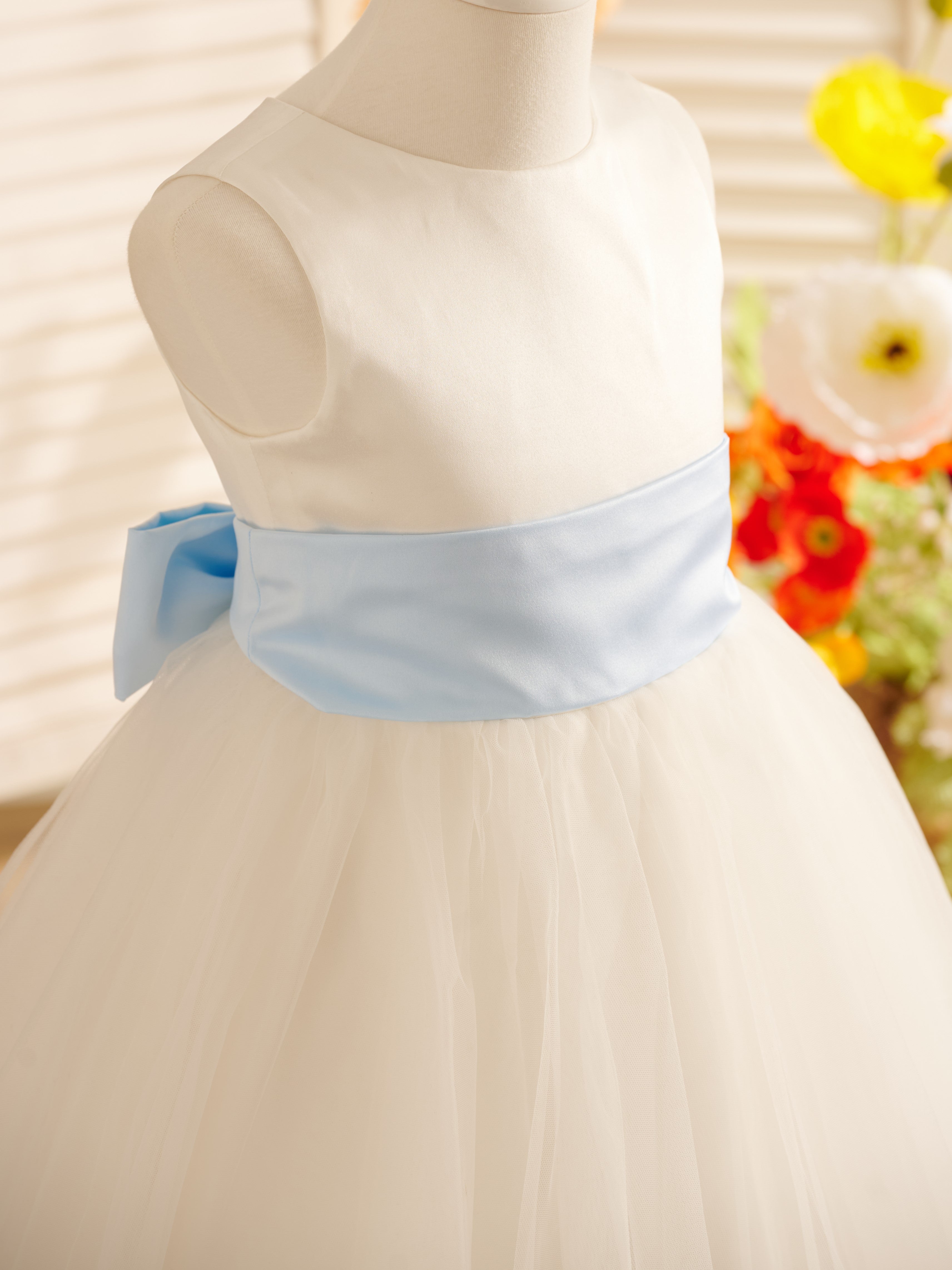 Vestido de niña de las flores de corte A, de satén y tul, hasta la rodilla 