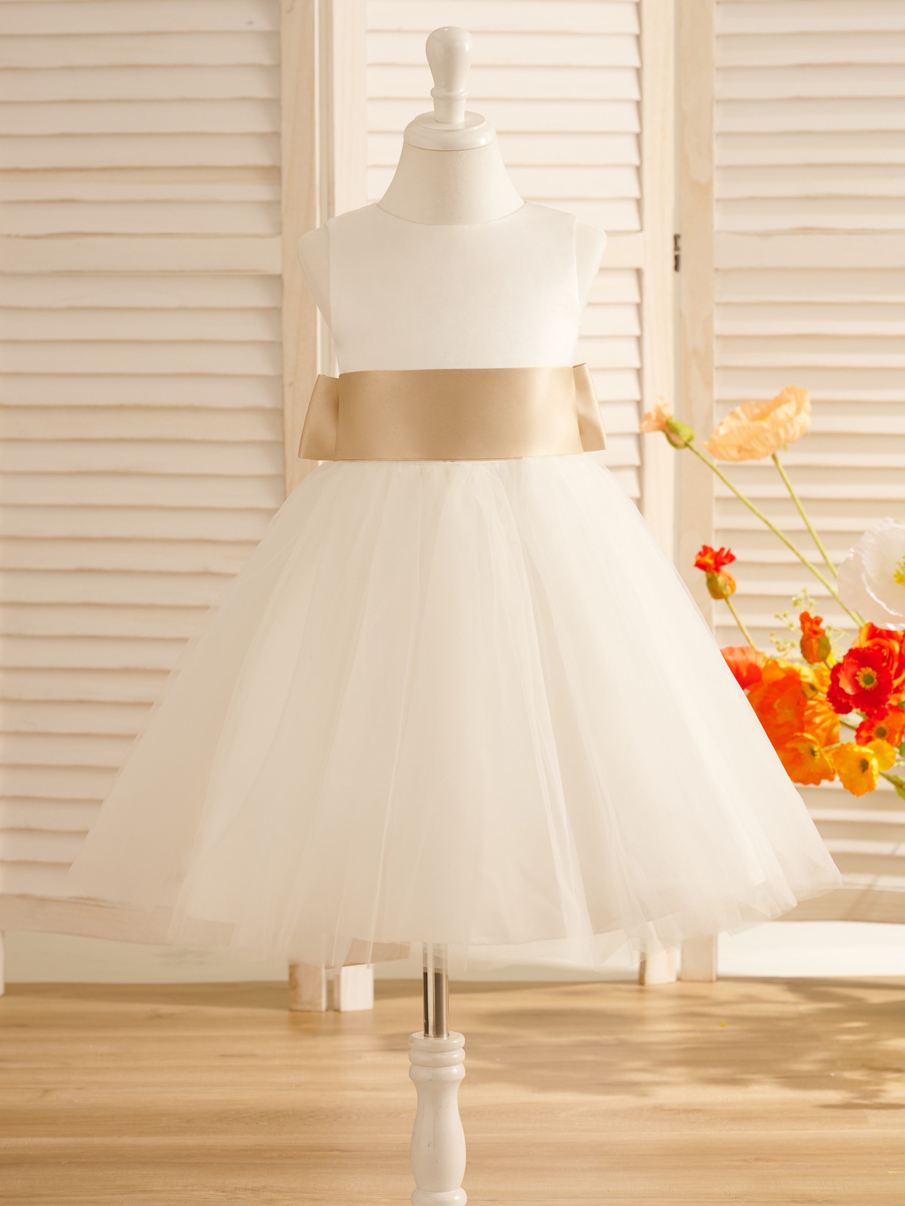 Vestido de niña de las flores de corte A, de satén y tul, hasta la rodilla 