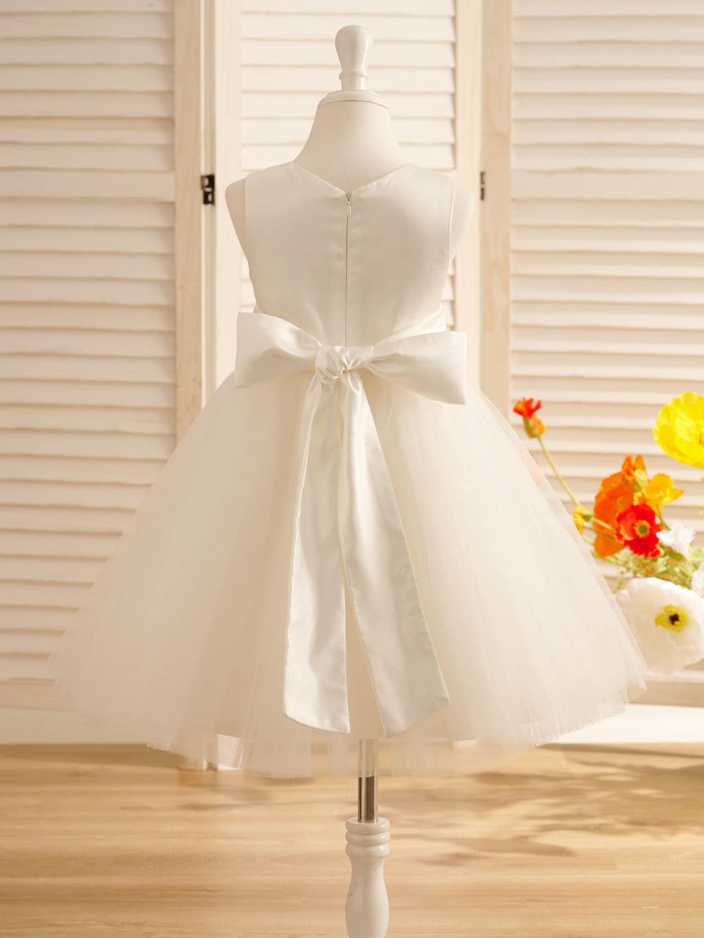 Vestido de niña de las flores de corte A, de satén y tul, hasta la rodilla 