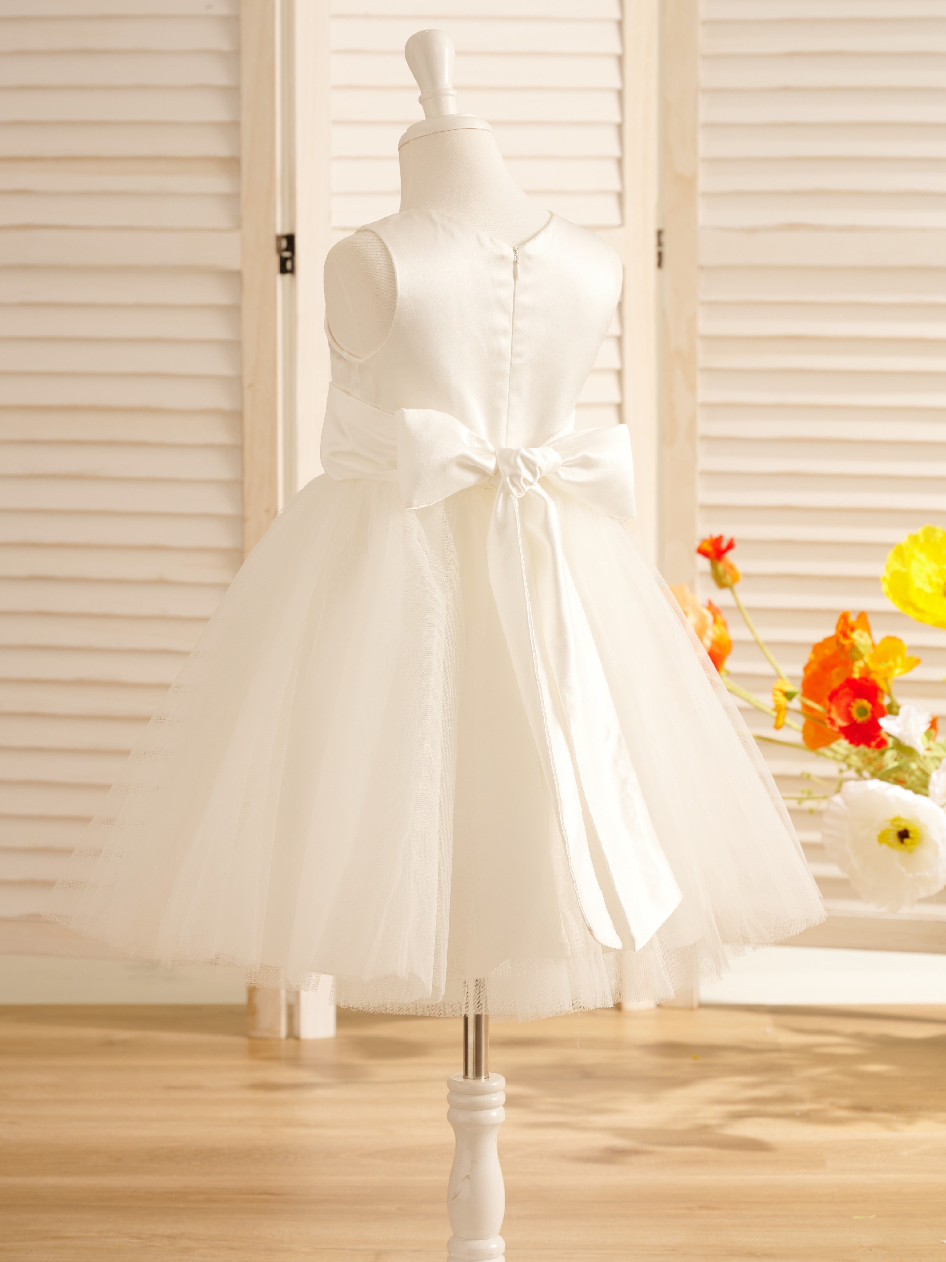 Vestido de niña de las flores de corte A, de satén y tul, hasta la rodilla 