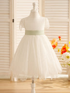 Vestido de niña de las flores de la Primera Comunión color marfil con encaje 