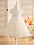 Vestido de niña de las flores de la Primera Comunión color marfil con encaje 