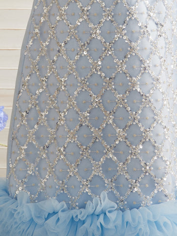 Vestido de cumpleaños de satén con lentejuelas hasta la rodilla 