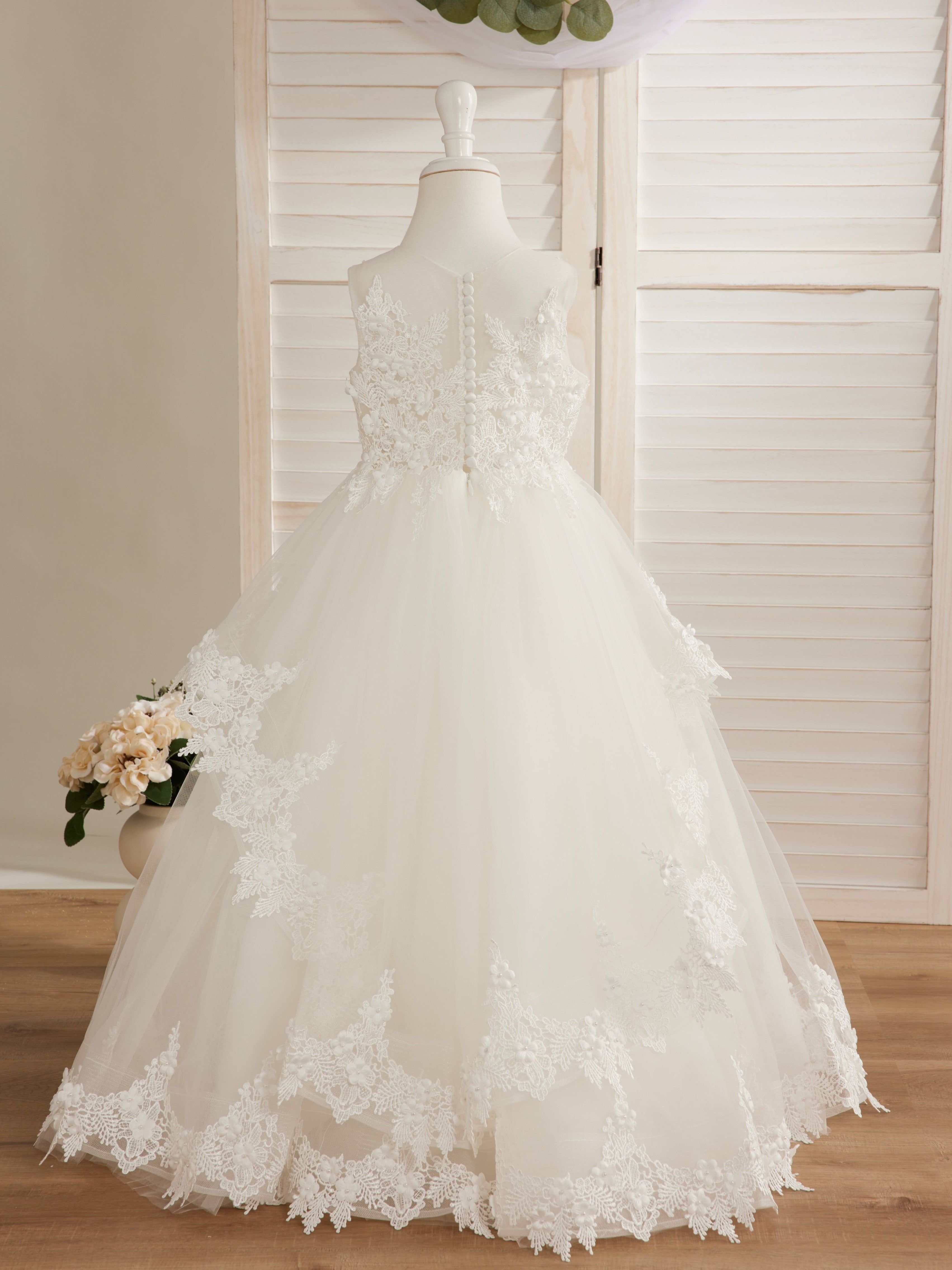 Vestido de princesa sin mangas de tul con apliques de encaje y cola corta para niñas 