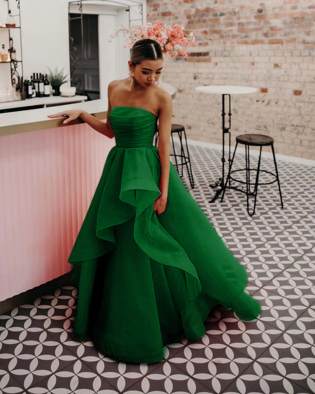 Vestido de fiesta de organza rosa claro, corte en A, sin tirantes