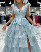 Vestido largo de fiesta rosa con escote pronunciado y volantes, con tirantes y lazos, de RGlitter.