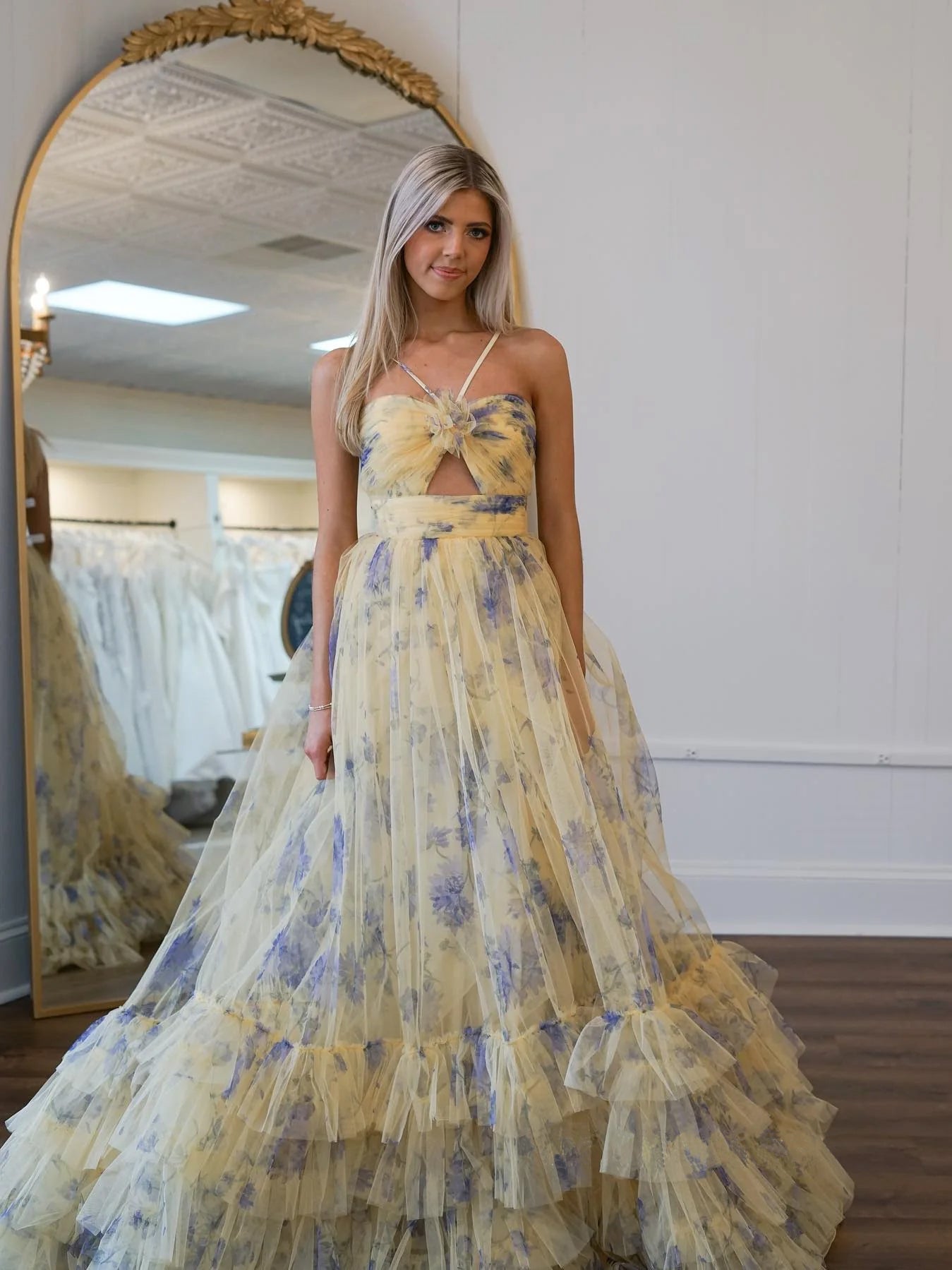 Robe de bal longue imprimée dos nu à découpe en forme de goutte d'eau, coupe trapèze