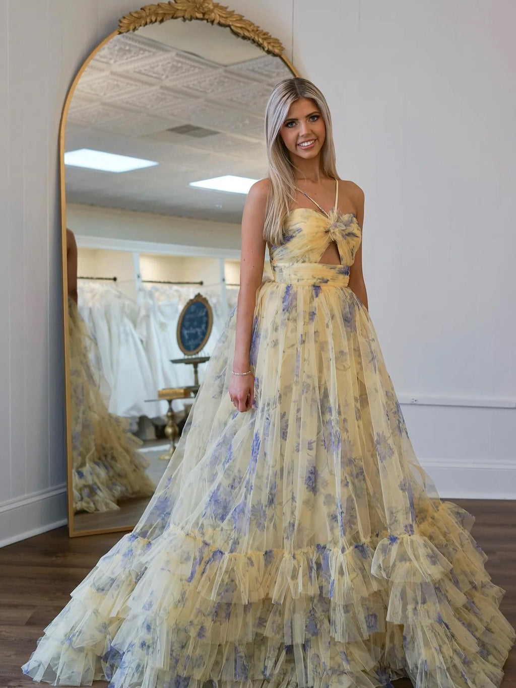 Robe de bal longue imprimée dos nu à découpe en forme de goutte d'eau, coupe trapèze
