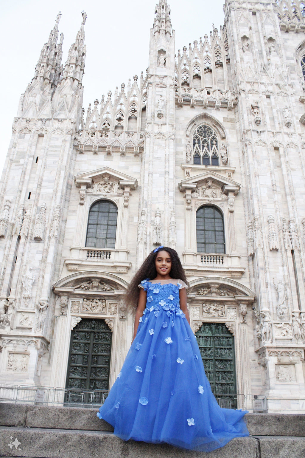 Vestido de princesa para niña de las flores con apliques y lazo azul real 