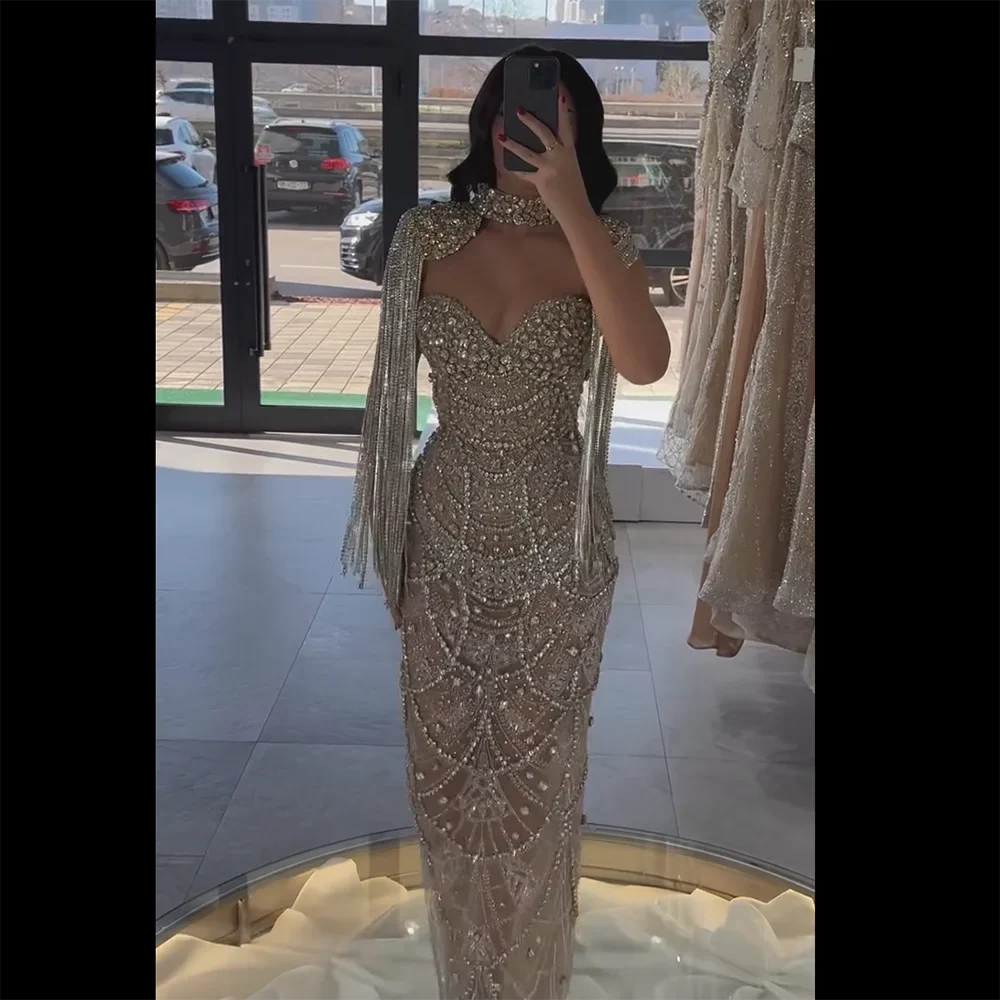 Vestido de noche palabra de honor color nude 2025 con borla de cuentas y capa corta desmontable con flecos para ocasiones formales LA72876