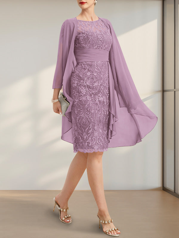 Vestido de novia de corte recto/columna, largo hasta la rodilla, de encaje y gasa, con escote ilusión, volantes en cascada y lentejuelas.