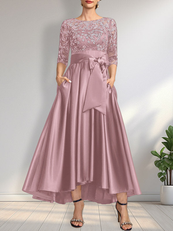 Vestido de madrina de la novia, corte asimétrico, escote ilusión, satén y encaje, con lazo.
