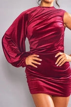 Robe mini moulante en velours extensible à une épaule et détail froncé, tenue de soirée