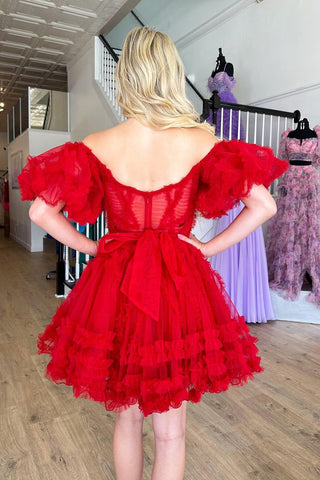 Lindo vestido rojo de tul con corsé y escote en A sin hombros para baile de bienvenida