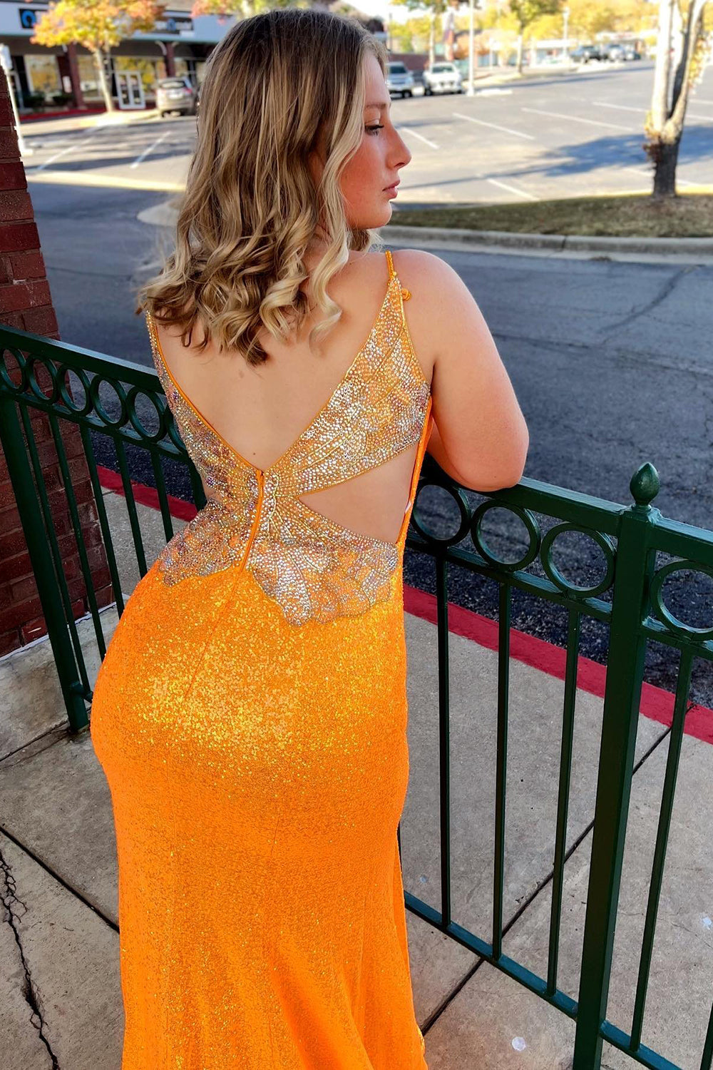 Robe de bal sirène à sequins avec fente