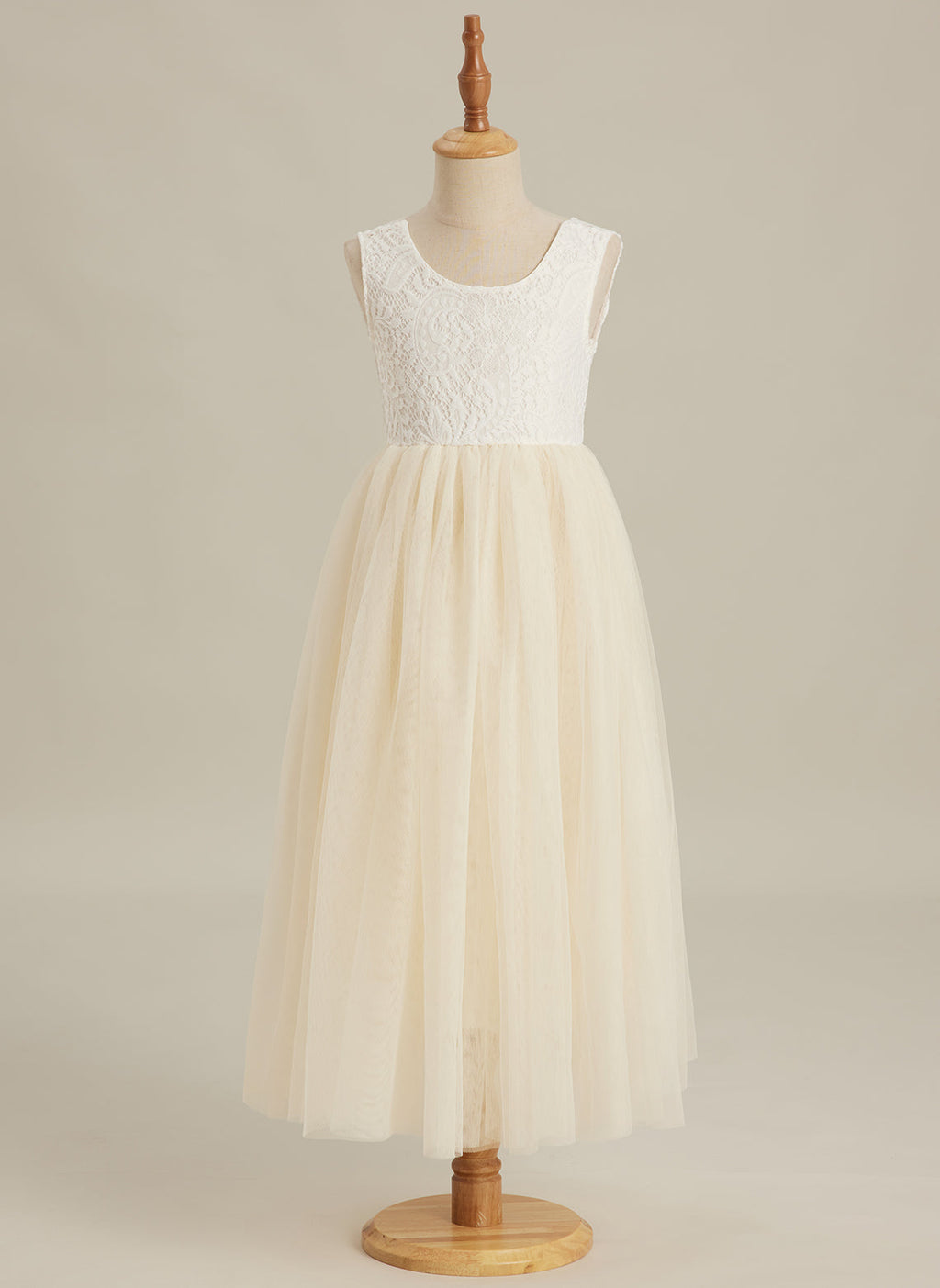 Vestido de niña de las flores de tul y encaje encantado 