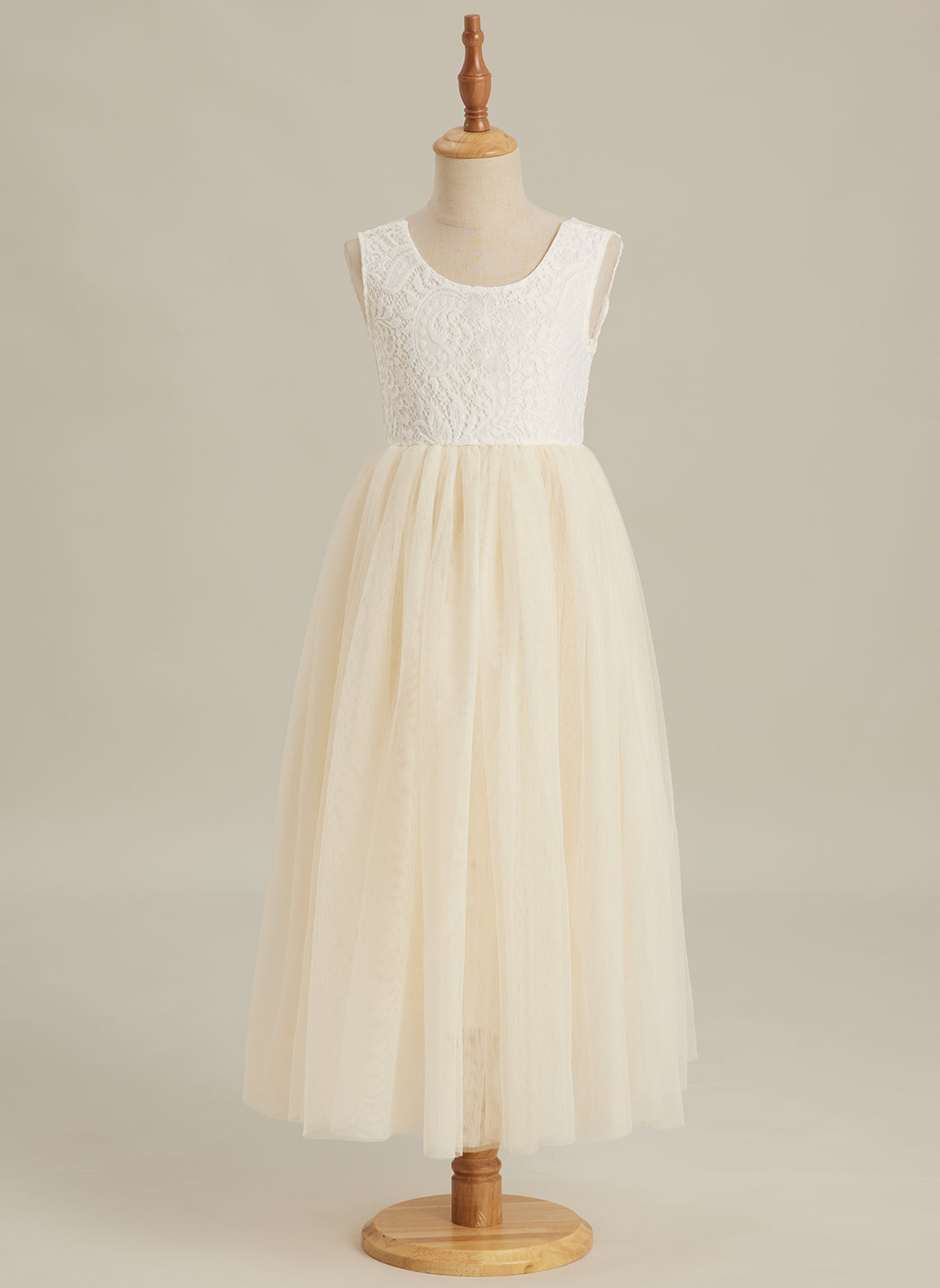 Vestido de niña de las flores de tul y encaje encantado 