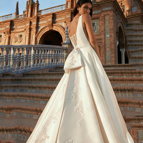 Spaghetti Straps V-Neck Vestido De Novia Sleeveless Appliques Satin Bride Party Backless A-Line Wedding Dress For Women