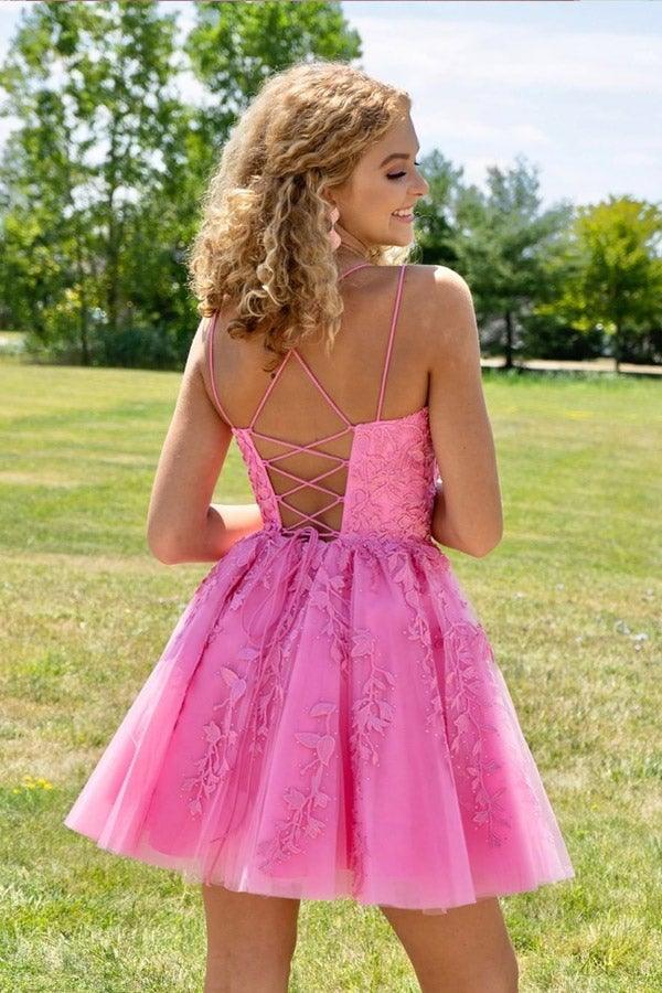 Vestido corto de fiesta azul con tirantes y apliques de encaje PD424