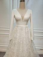 Vestido de novia de playa elegante, corte en A, manga larga y escote en V WD551