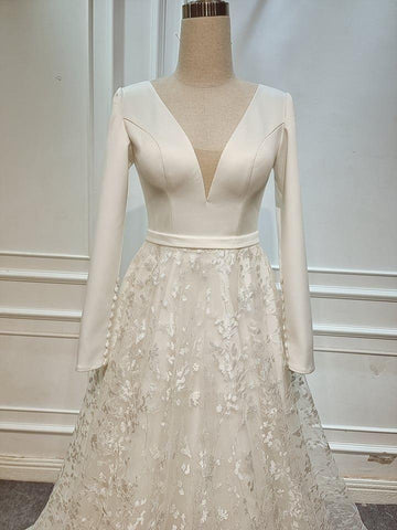 Robe de mariée élégante de plage, coupe trapèze, manches longues, col en V, référence WD551