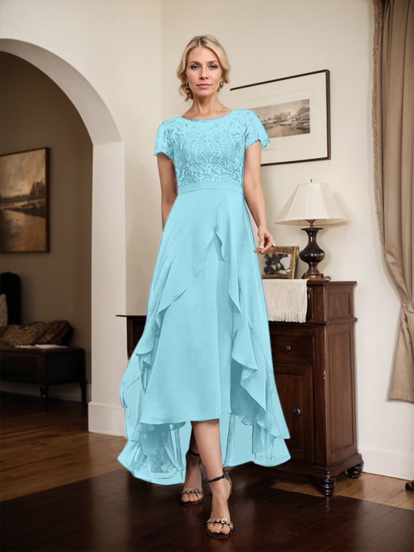 Robe de mère de la mariée asymétrique en mousseline de soie et dentelle, coupe trapèze, décolleté en V, effet illusion, nœud, volants et sequins 