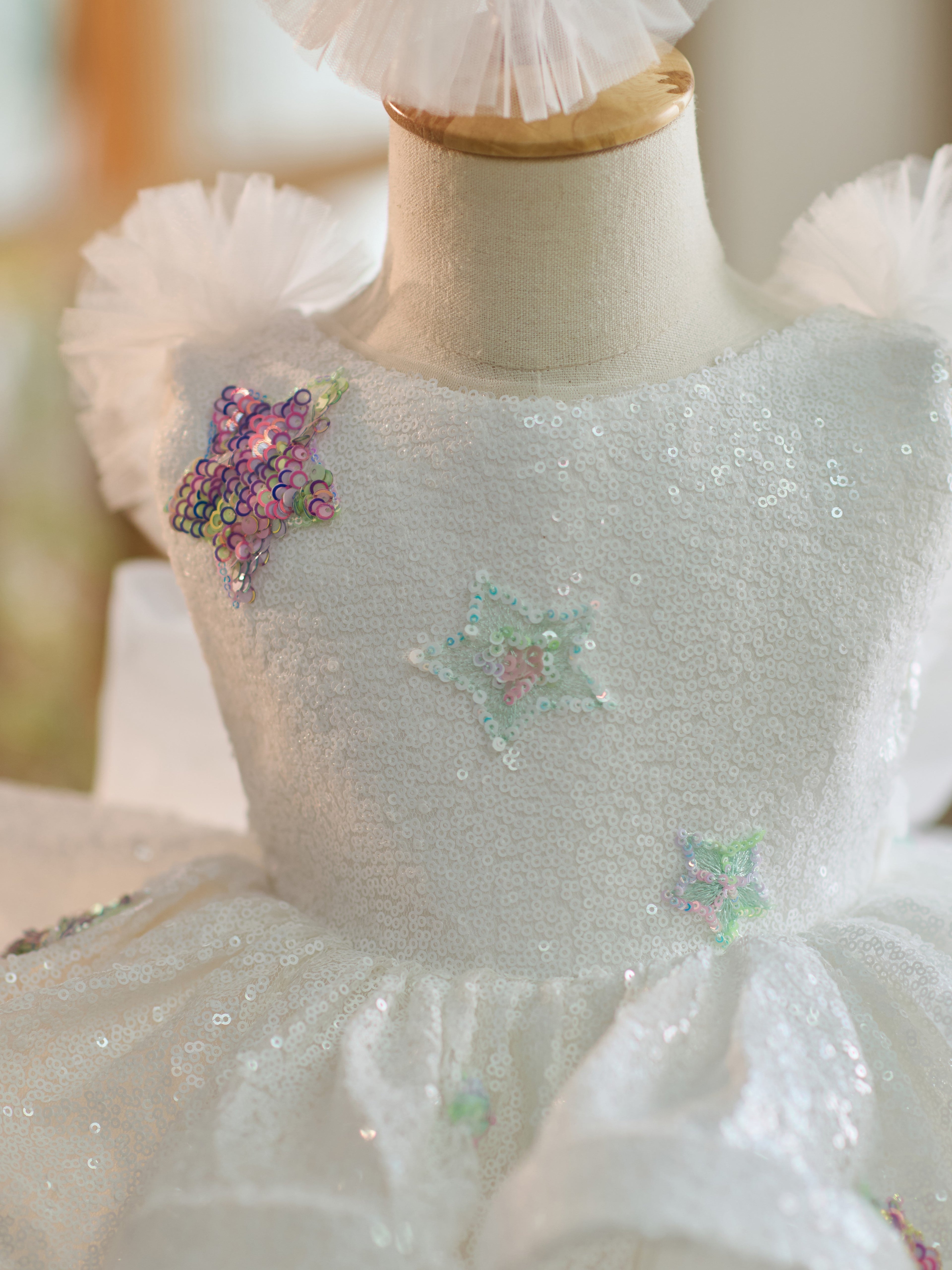 Vestido blanco de tul con lentejuelas hasta la rodilla para fiesta de primer cumpleaños 