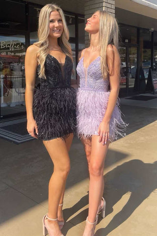Vestido corto de fiesta con encaje lavanda y plumas