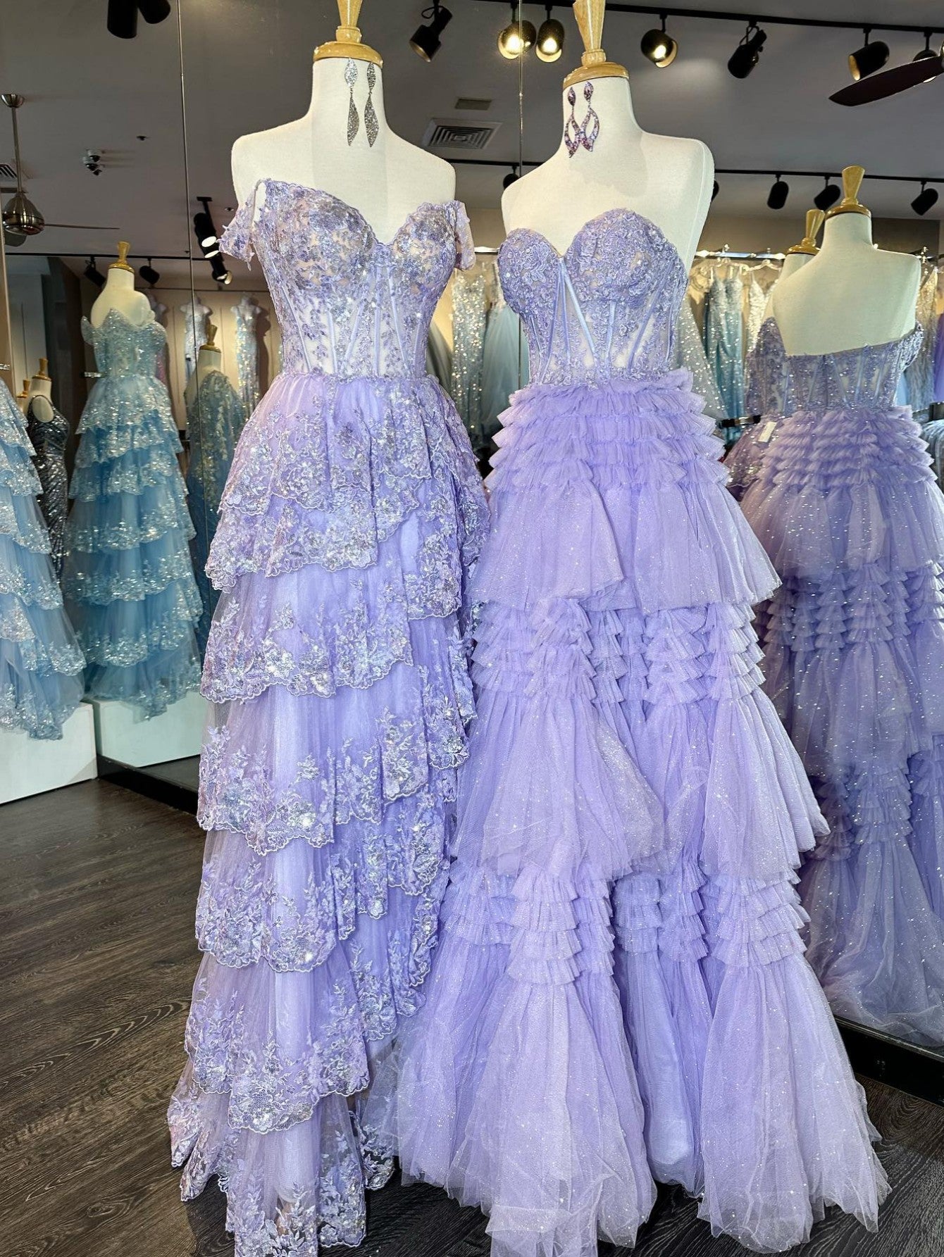 Vestido de graduación largo de tul con escote corazón y corte en A