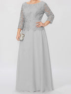 Robe de mère de la mariée longue jusqu'au sol, coupe trapèze/princesse, col rond, manches 3/4, ornée d'appliqués et de sequins 