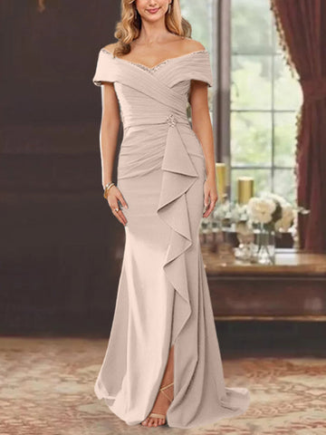 Robes de mère de la mariée fourreau/colonne, épaules dénudées, sans manches, longueur au sol, avec volants 